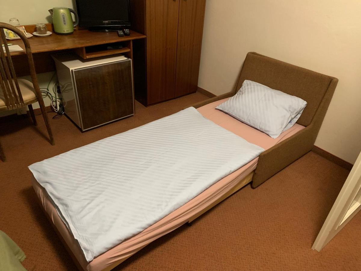 Hotel-Pension Kamyk プラハ エクステリア 写真